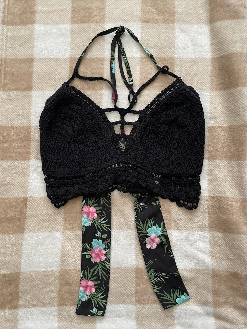 Madden NYC Women’s XXL Black Crochet Halter Bralette with Hawaiian Floral Ties